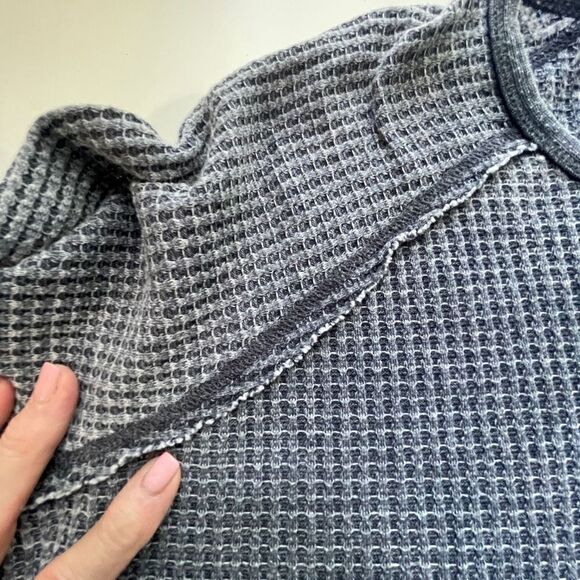 Natural Reflections Gray Rustic Long Sleeve Pullover,‎ Large - Picture 7 of 11